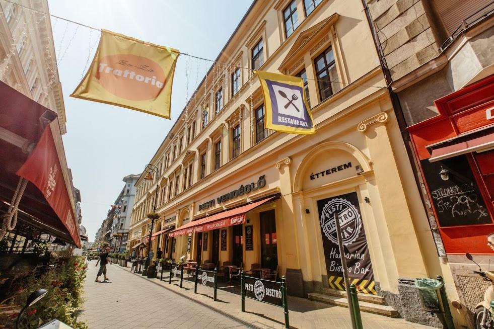 Pause Apartment With Free Parking — Fotók 1